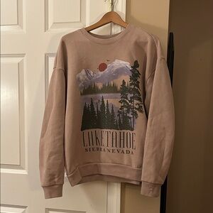 Hollister (XL) Lake Tahoe Sierra Nevada, relaxed fit crewneck sweatshirt